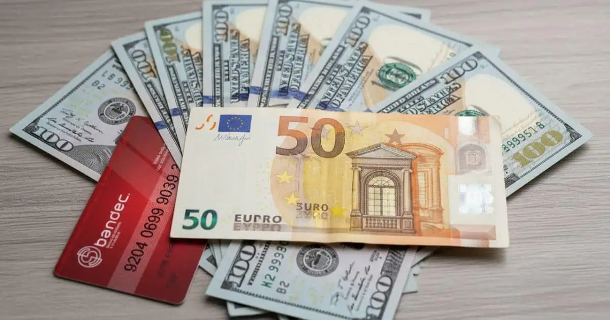 ¿Vendrán con más fuerza? Divisas mantienen sus precios hoy en el mercado informal cubano